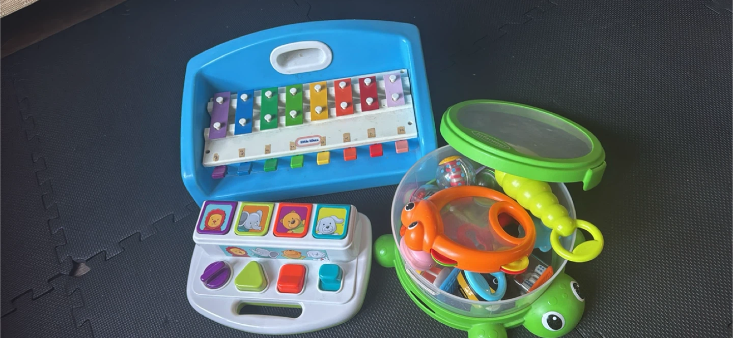 Assorted toys