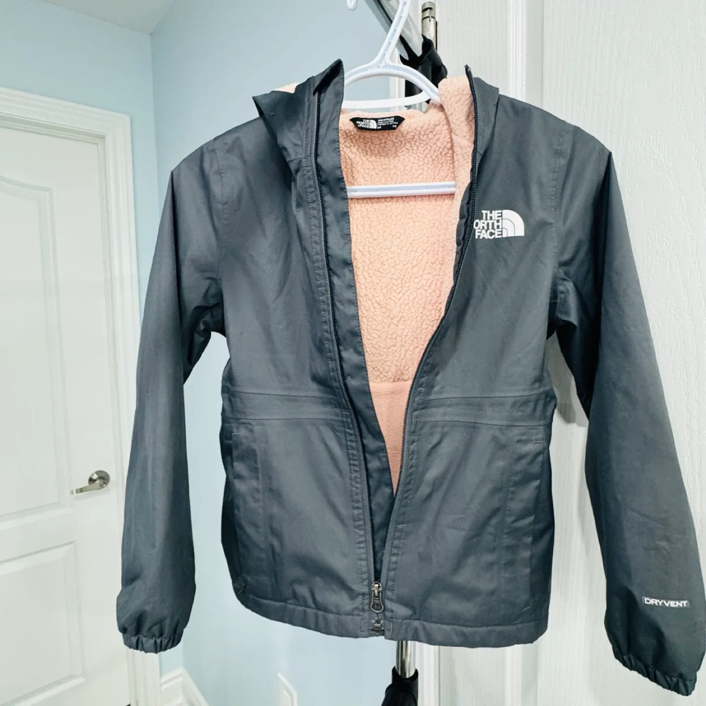 The North Face Grey Jacket - S/P, 7/8 thumbnail