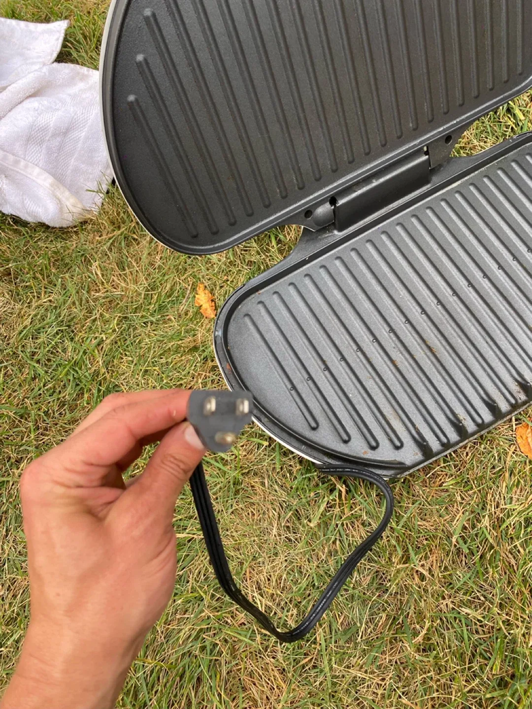 George Foreman Cooking Grill - kitchen appliances / tools image indicator(4)