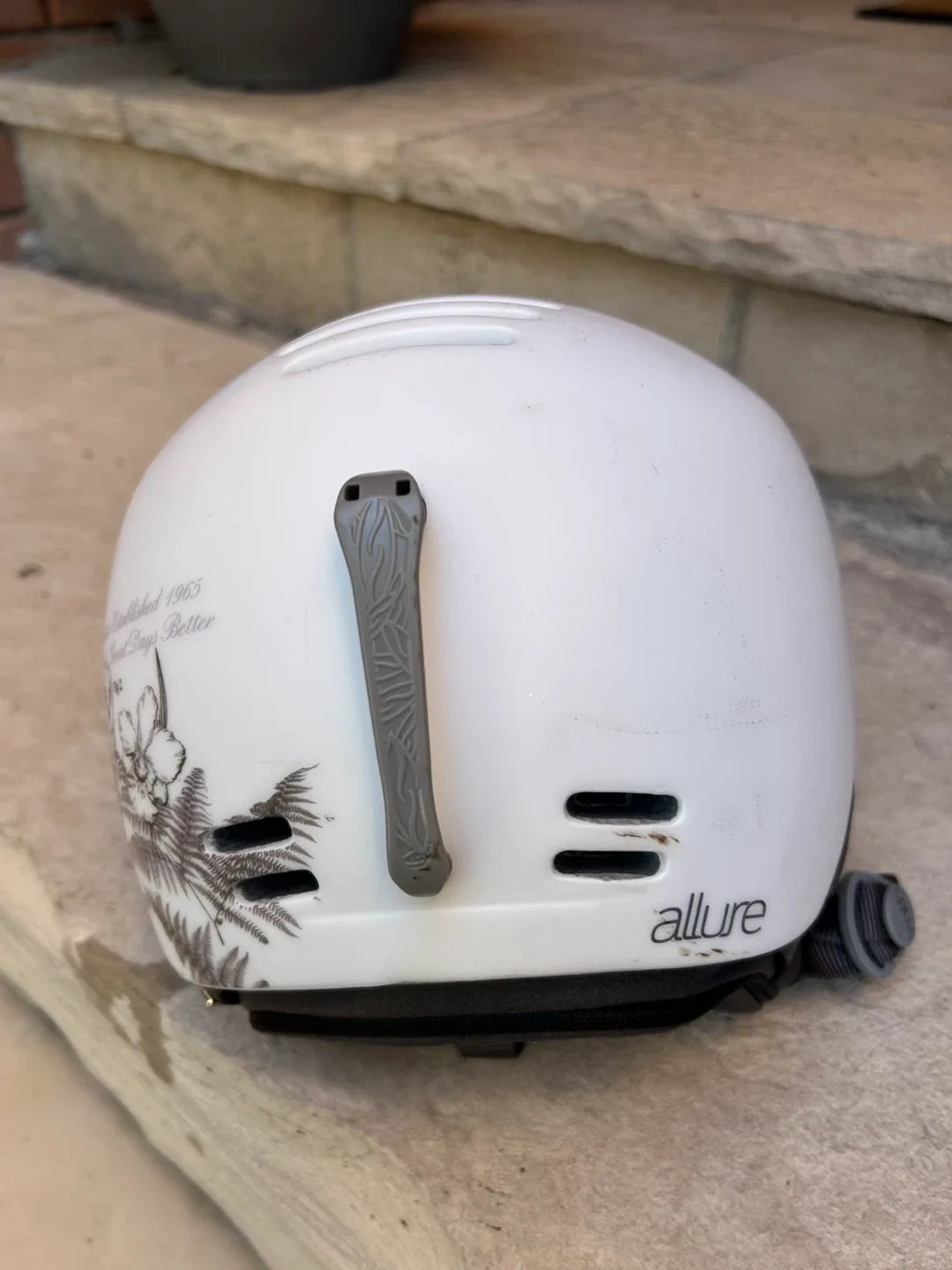 Dynastar Exclusive Skis & Atomic Live Fit 60 Ski Boots image indicator(8)