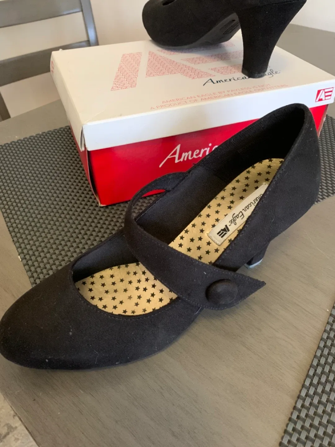 American Eagle Black Heels - Size 9 image indicator(3)