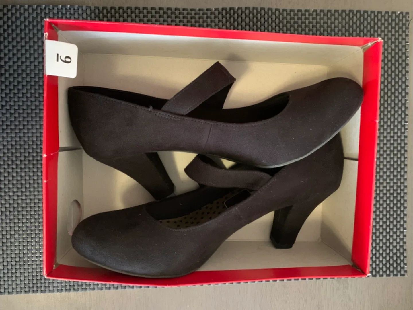 American Eagle Black Heels - Size 9 image indicator(4)