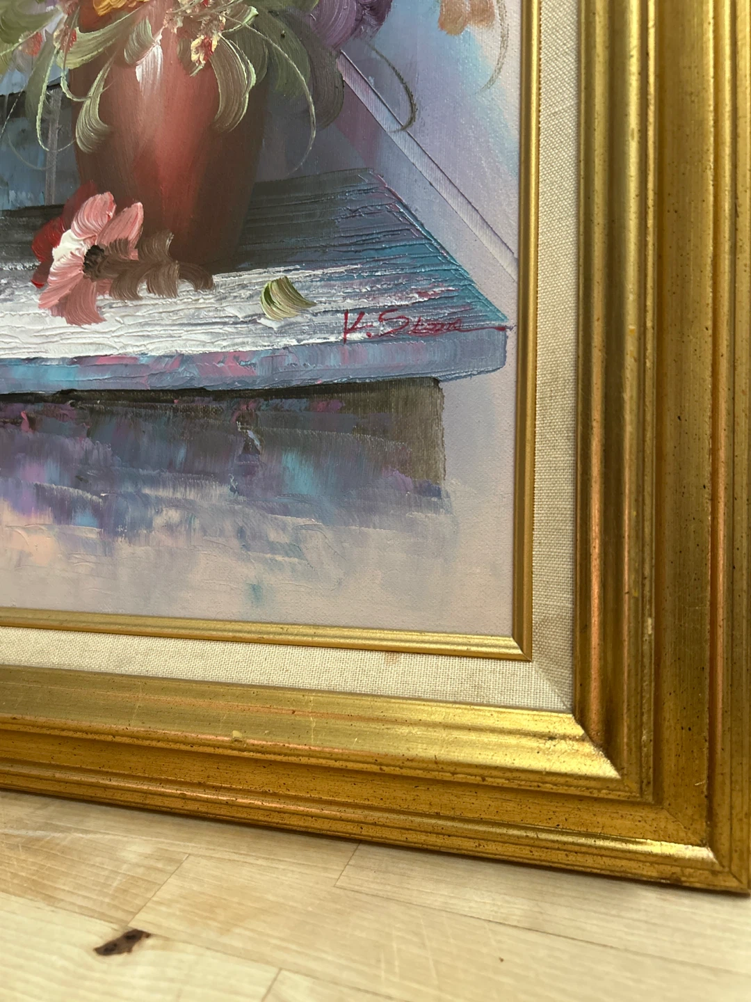 Floral Painting with Gold Frame - photo 2