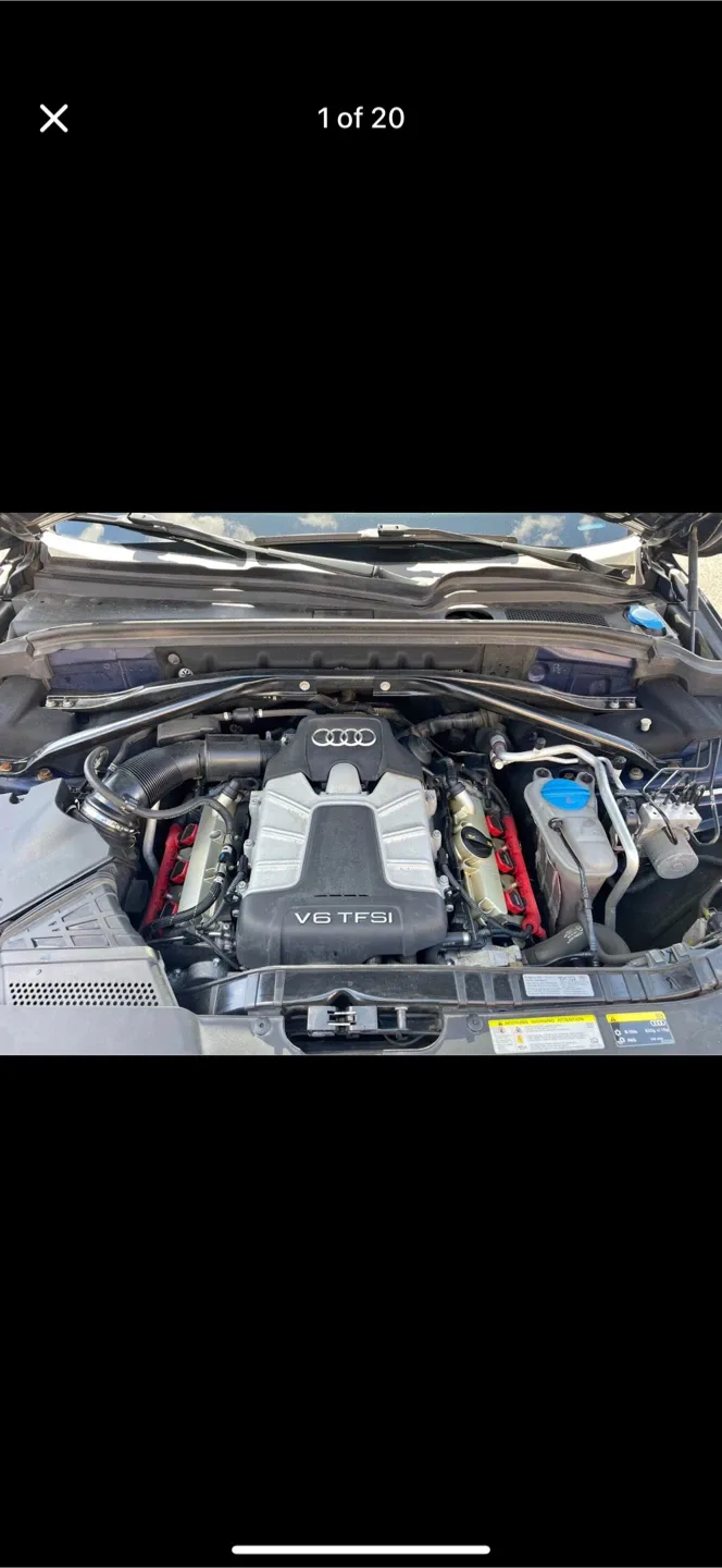 Audi SQ5 Blue SUV image indicator(10)