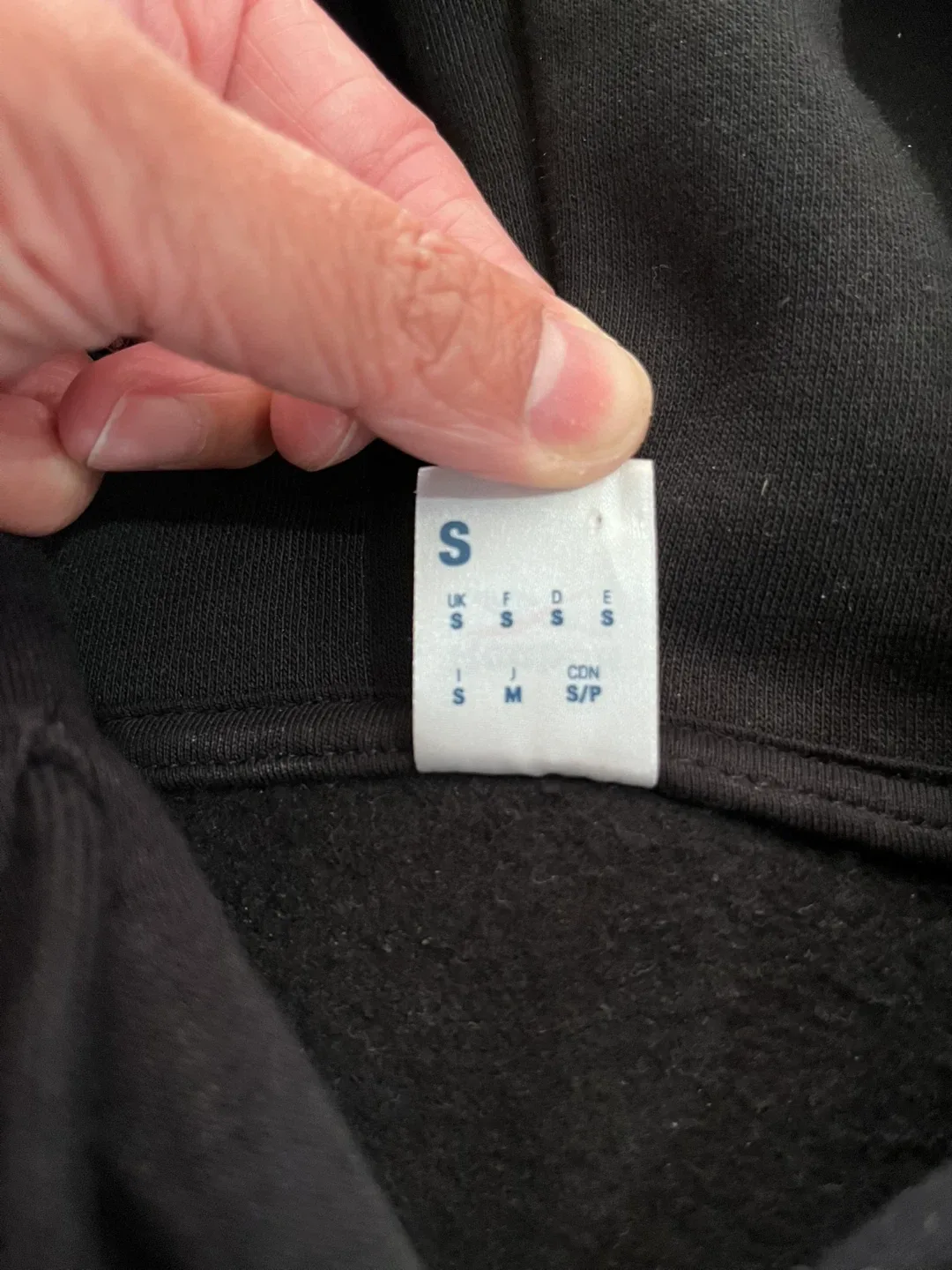 Oversized Reebok Black & White Hoodie image indicator(4)