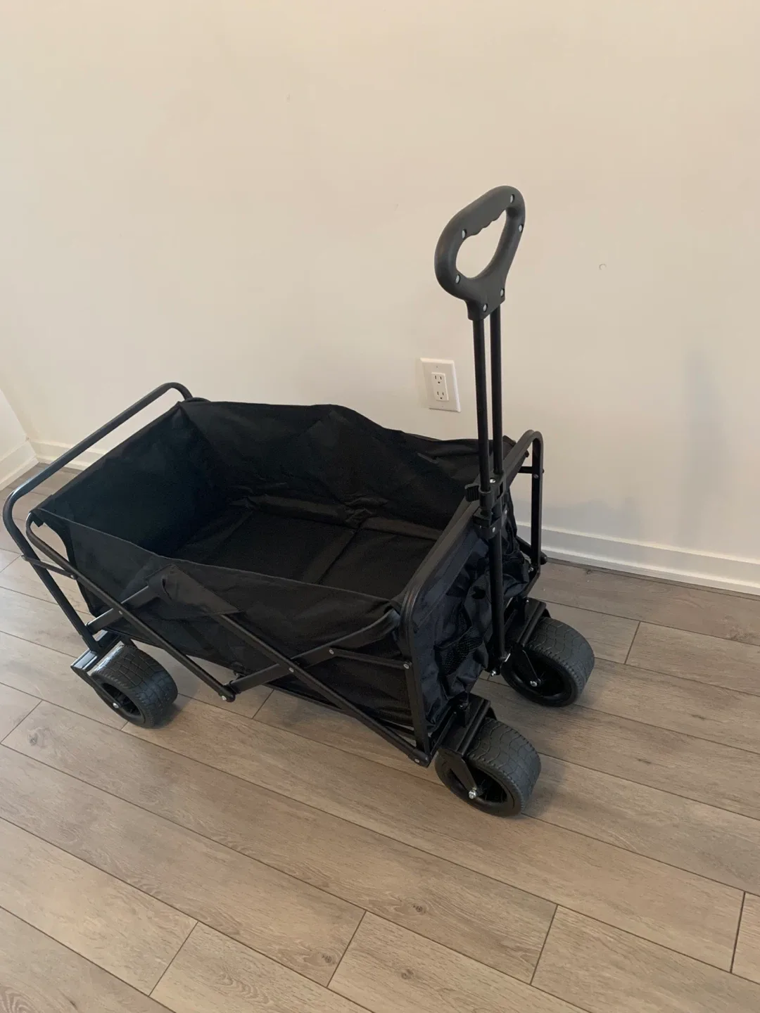 Black Folding Wagon image indicator(2)