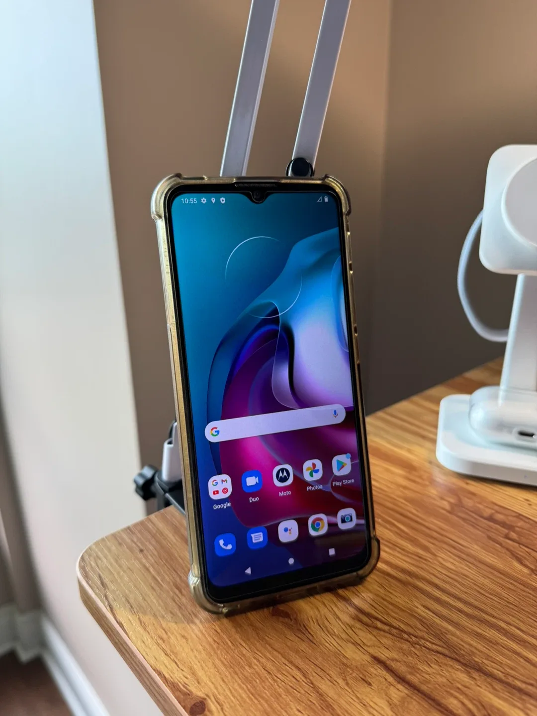 Motorola g(30) Phone with Case and Pop Socket