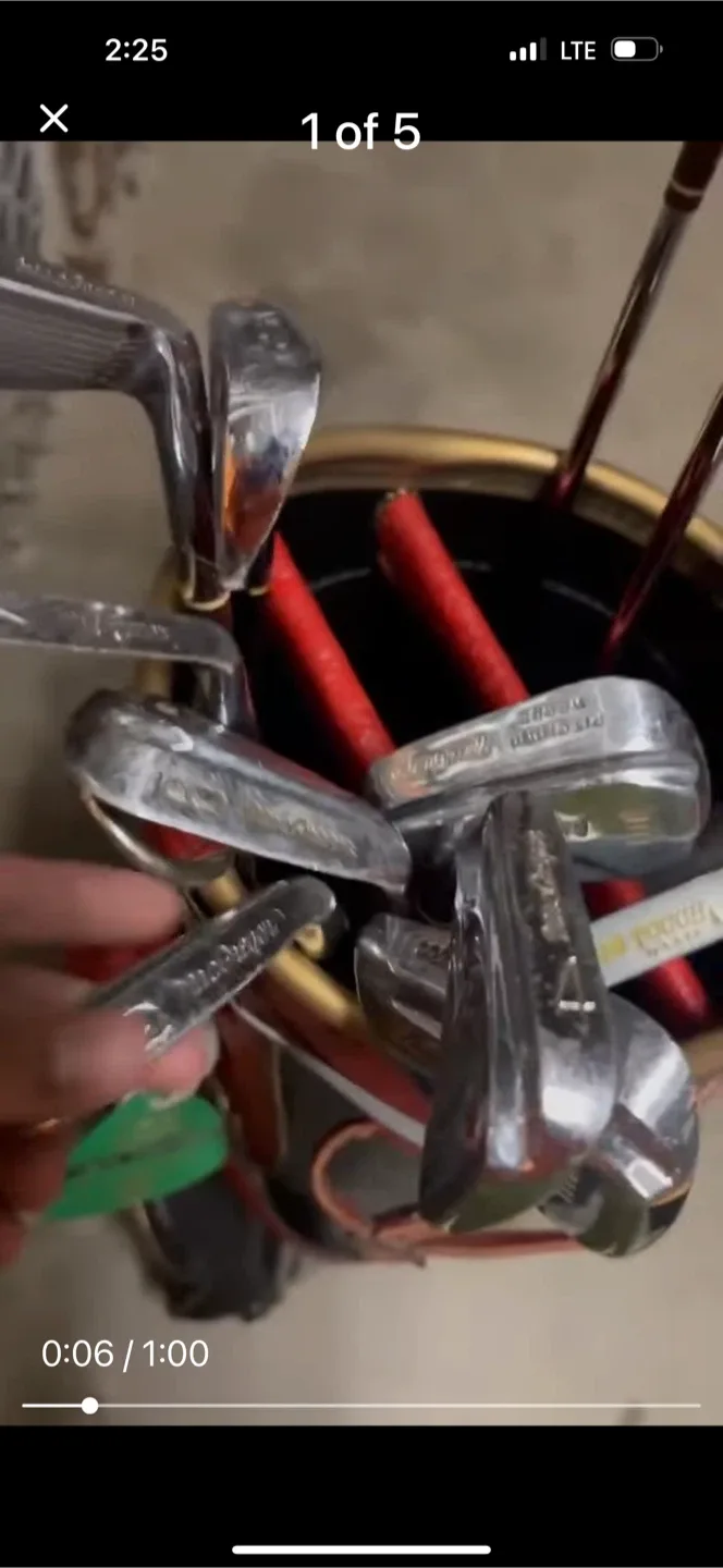 Dunlop caddy bag and cart with left handed clubs image indicator(8)