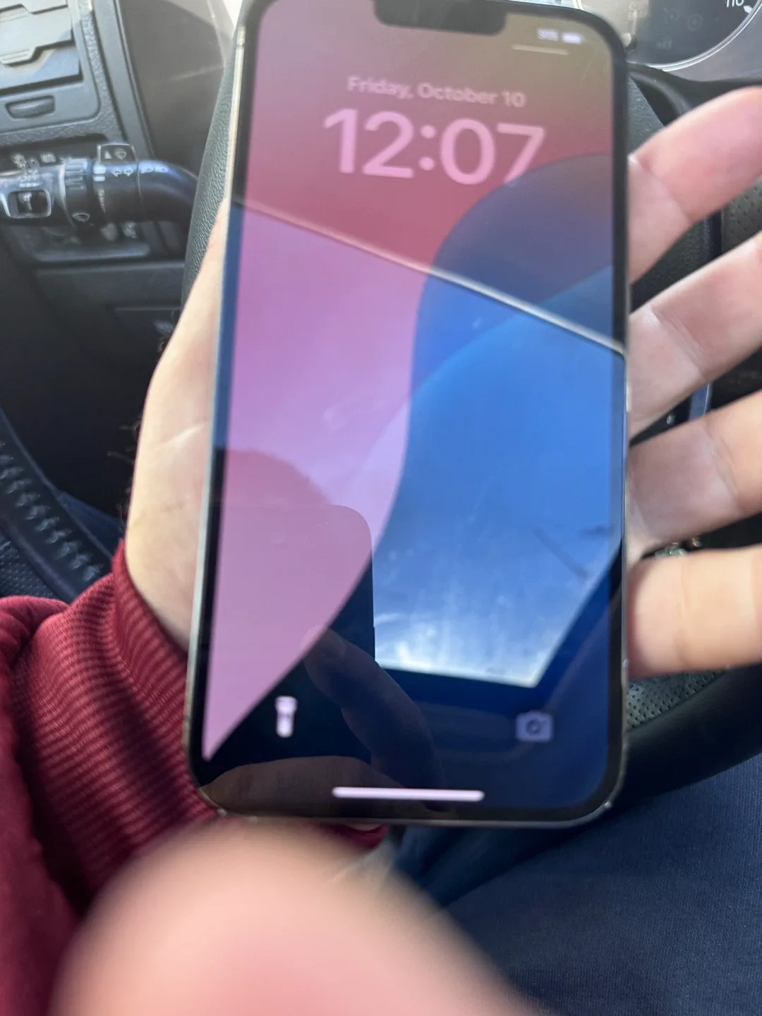 iPhone 13 Pro Max 512 gig image indicator(3)