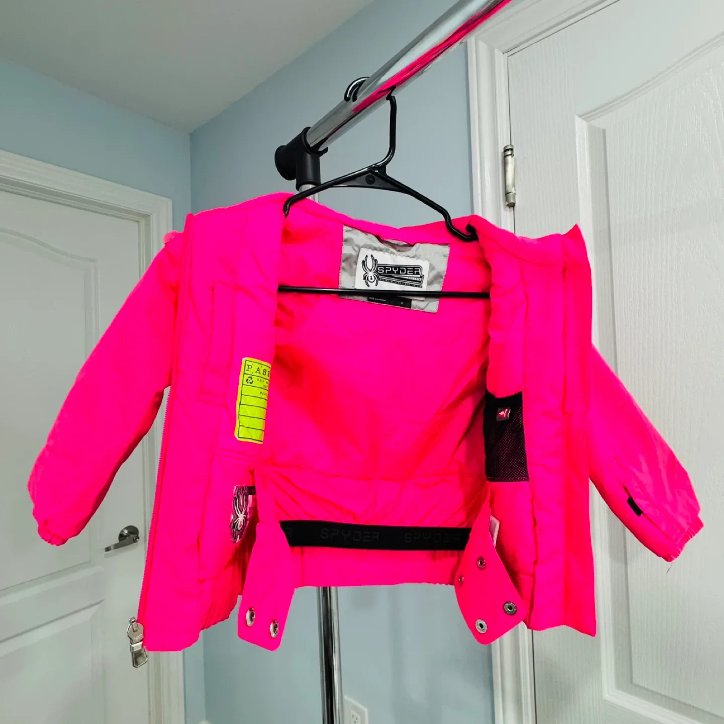 Spyder Kids' Ski Jacket - Size 3 - Hot Pink thumbnail