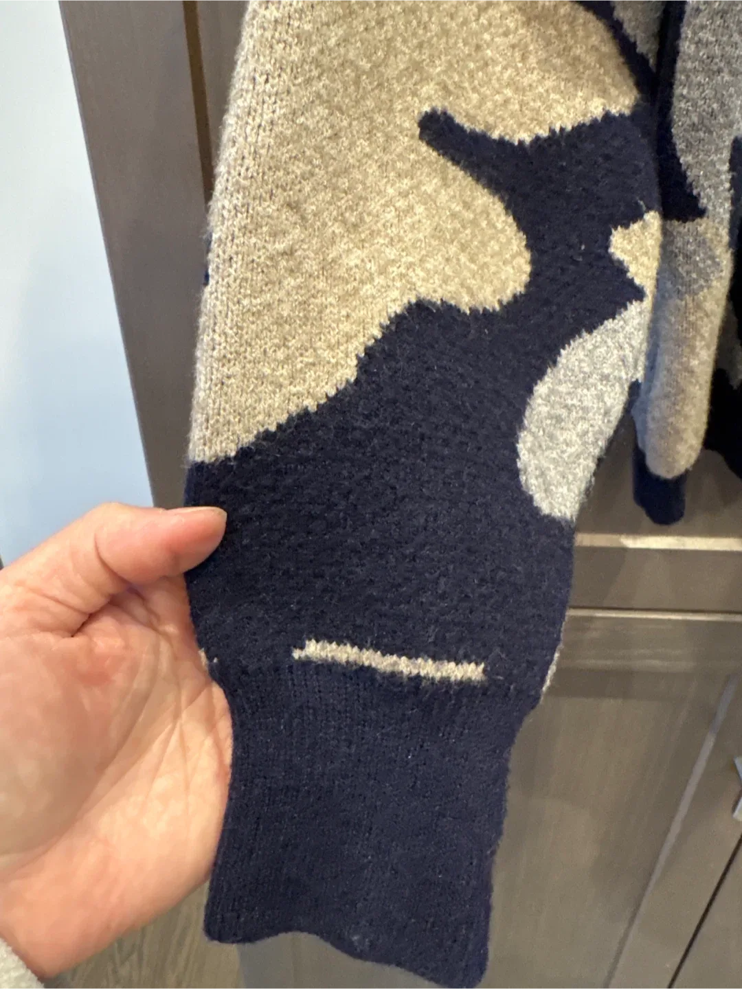 Koren Lady Camo Cardigan image indicator(4)