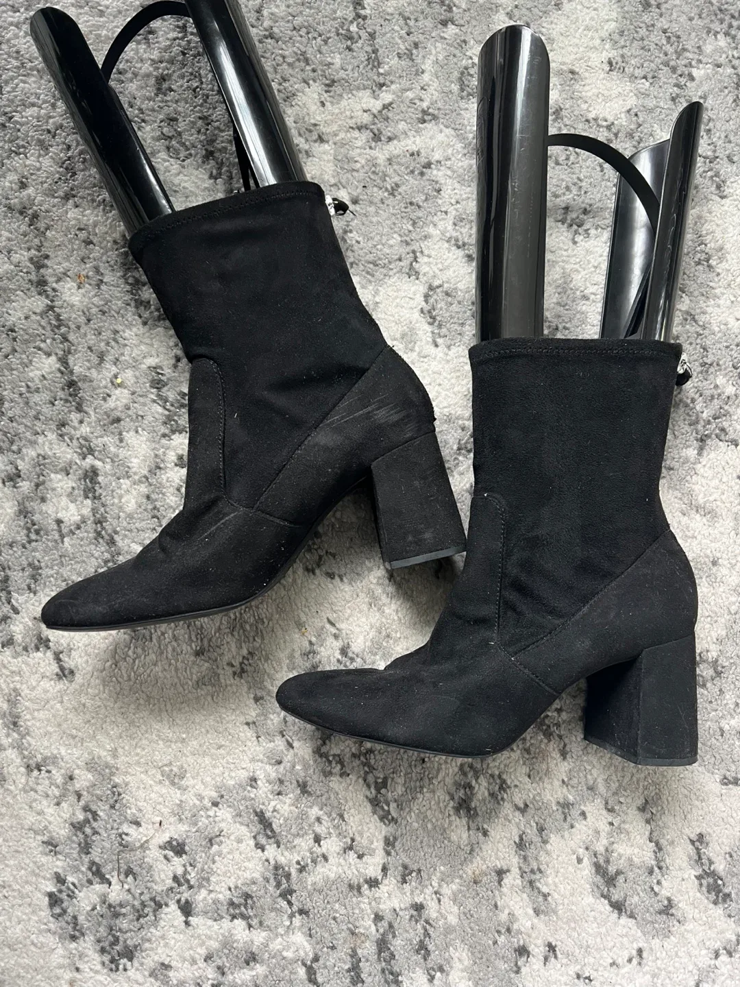 Boots size 8.5 & 39 image indicator(6)