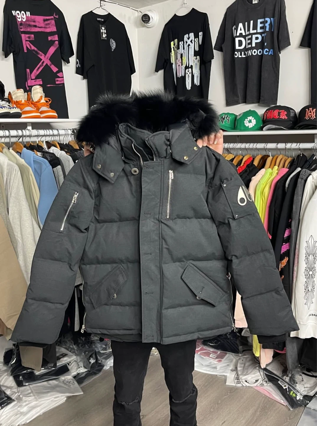 Moose Knuckles Bomber Jacket - Different hood colours - 1:1 - photo 3