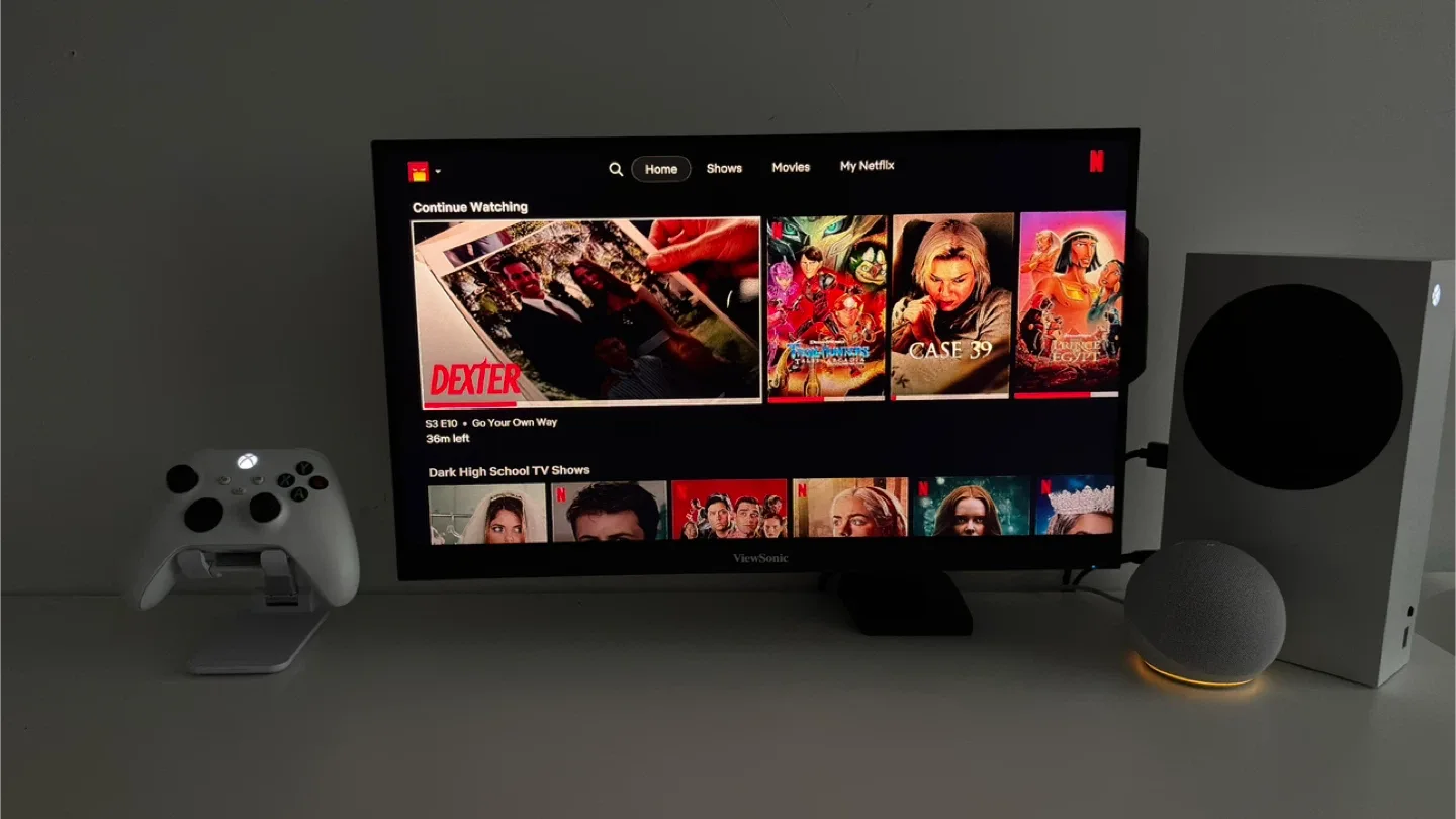 Xbox Series S Console - White image indicator(7)