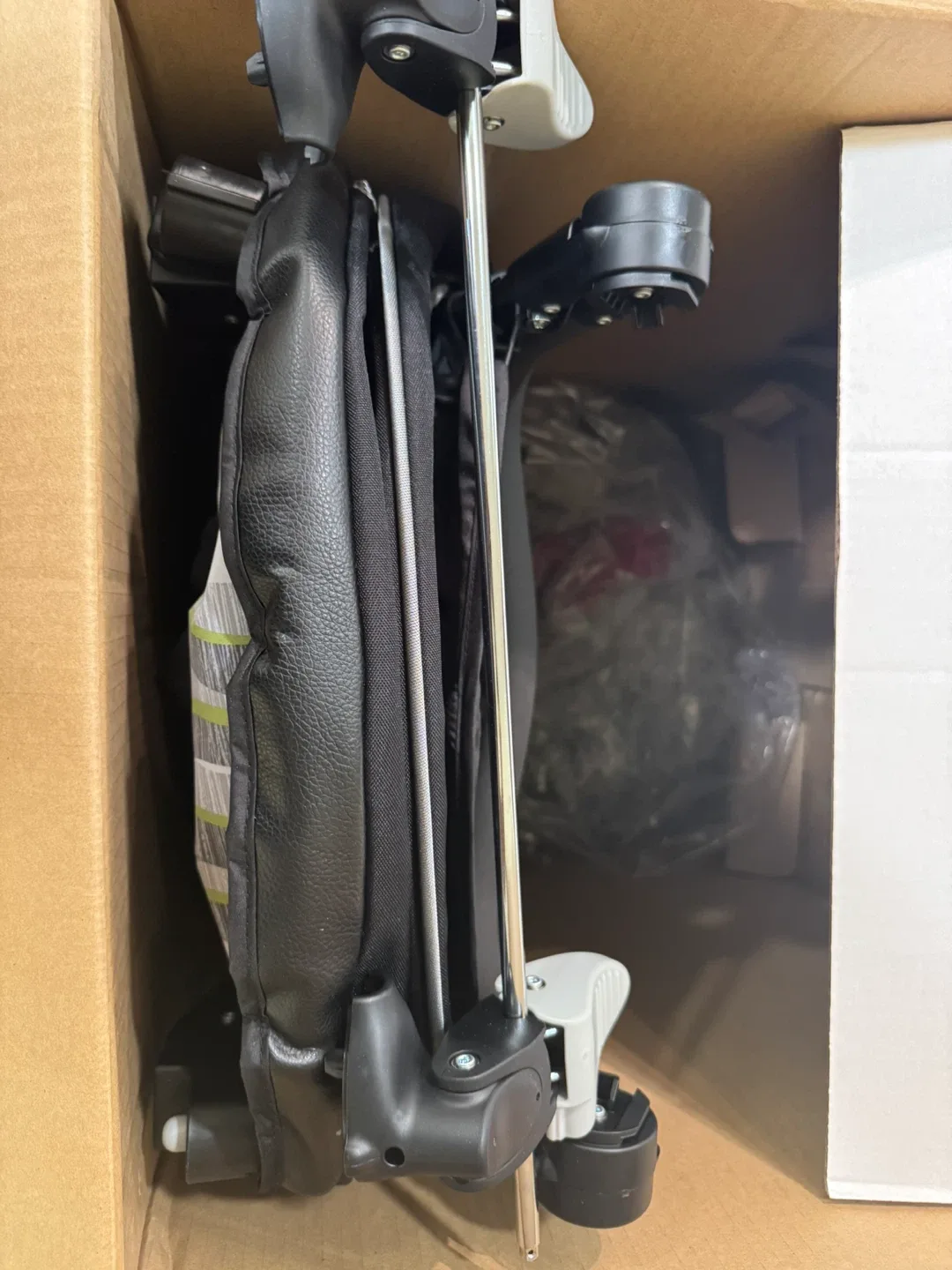 Graco SnugRide 35 Infant Car Seat image indicator(7)