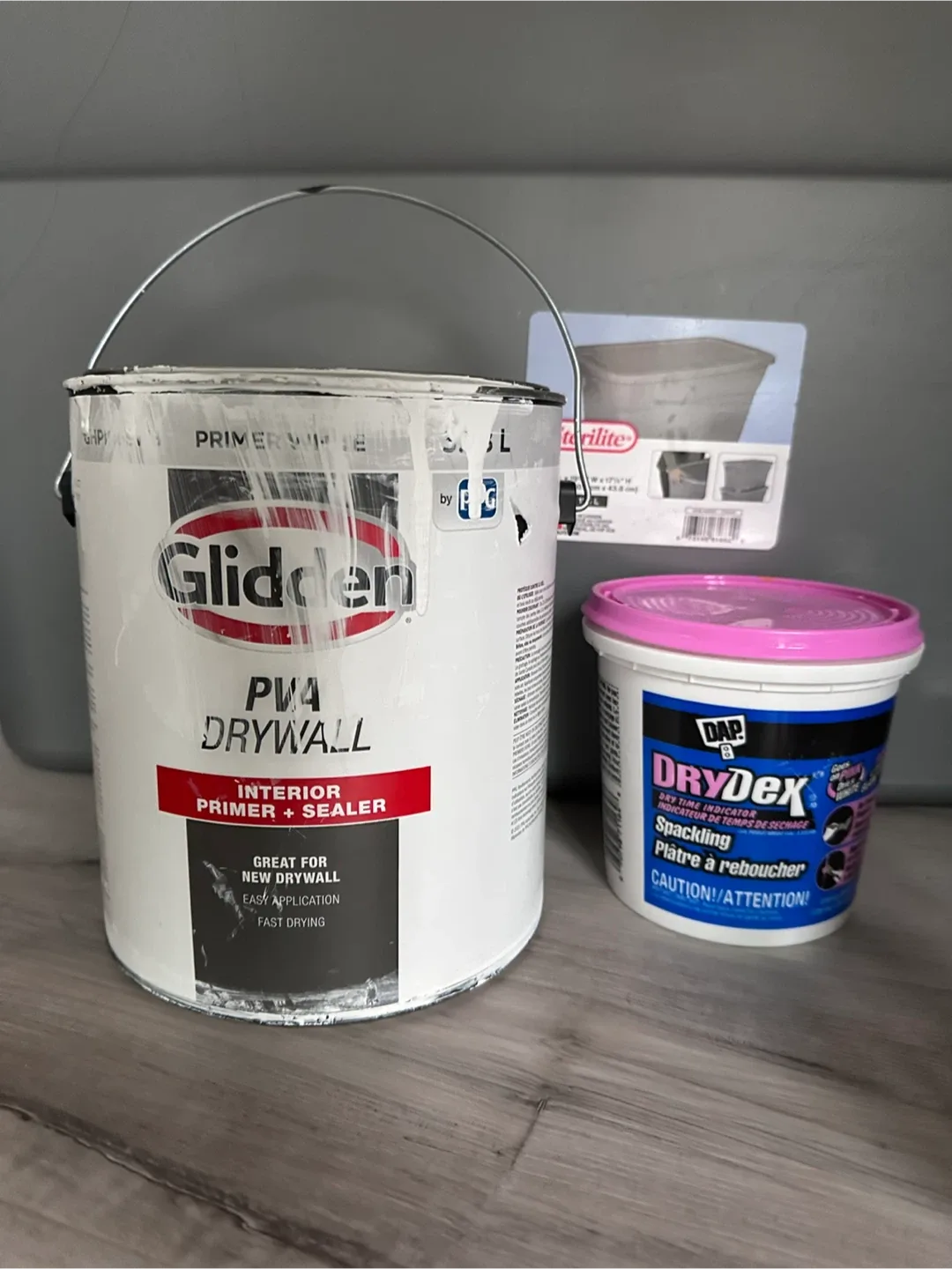 Bundle of Various Art Supplies image indicator(3)