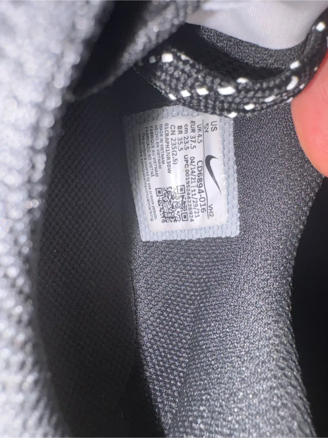 Children’s  Nike Air Max IVO Black Sneakers US 5Y image indicator(3)