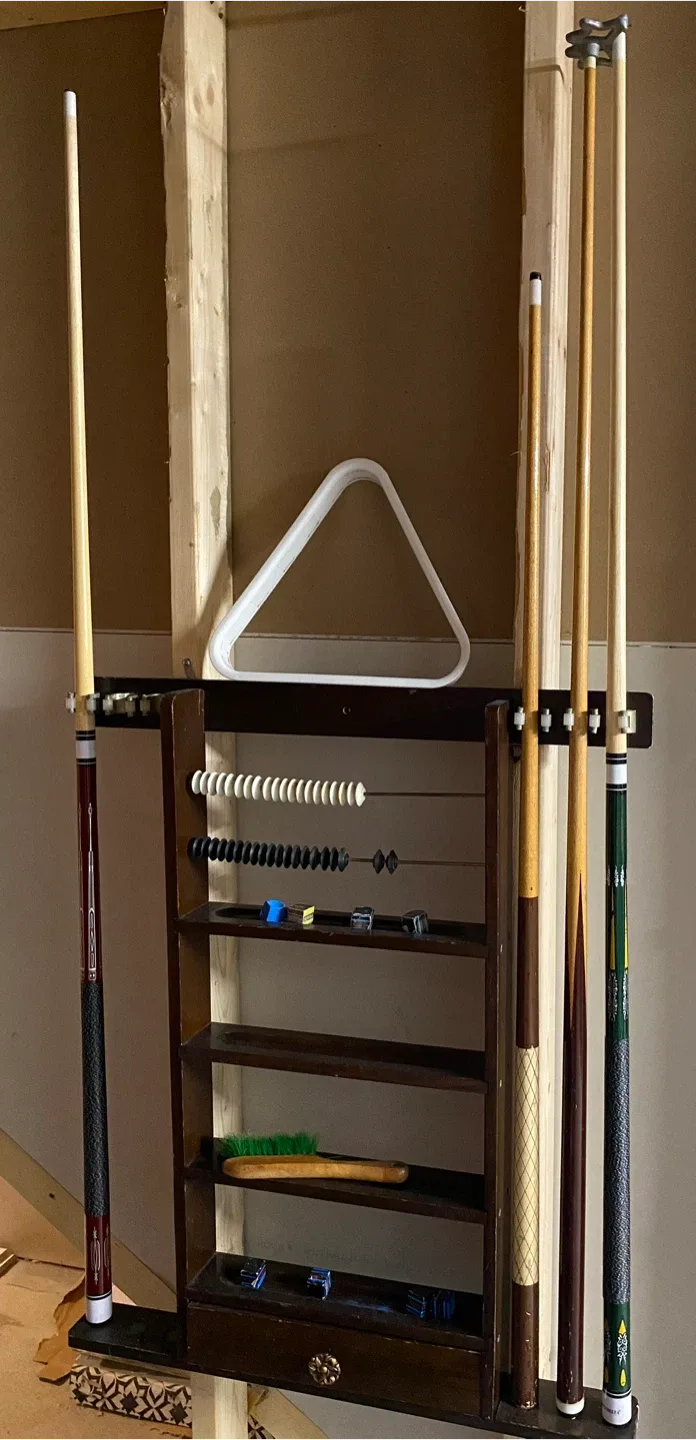 Pool Table with Accessories image indicator(9)