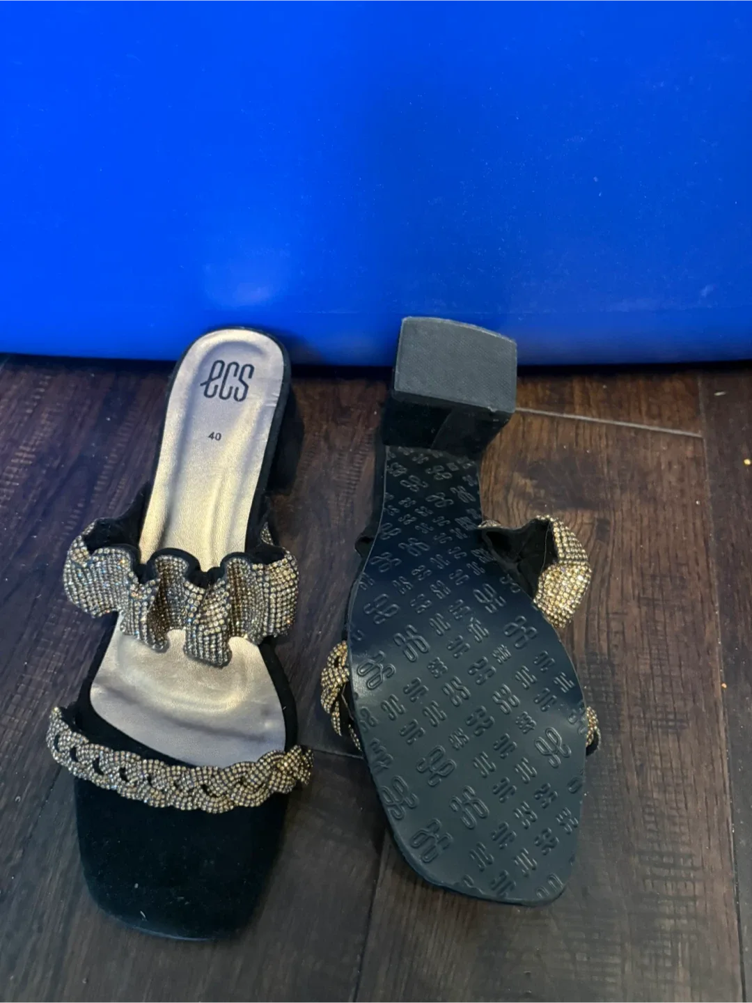 ECS Black & Gold Embellished Heels - Size 10 image indicator(2)