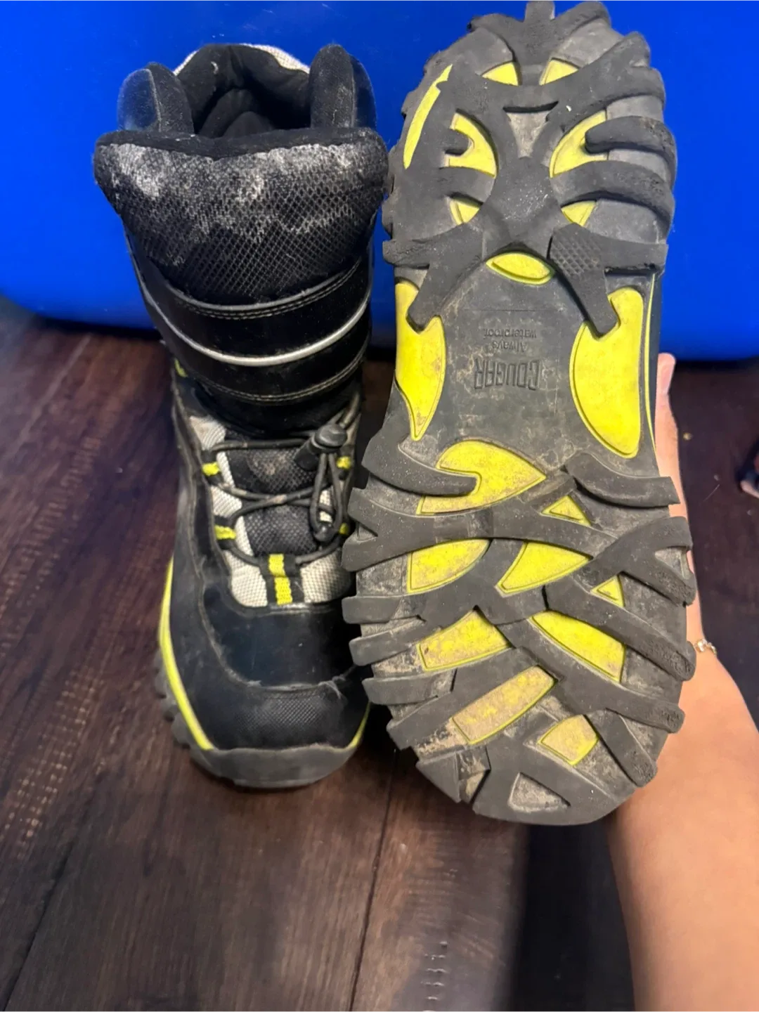 Cougar Black & Yellow Winter Boots - Size 4 image indicator(5)