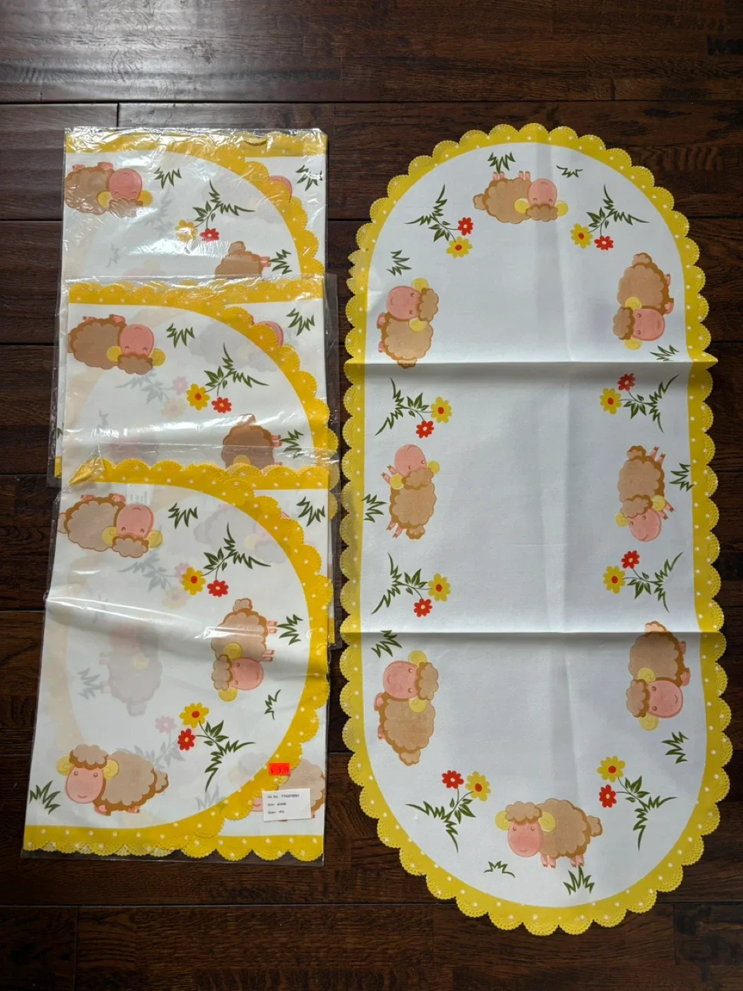 Easter/Spring Placemats & Table Runner Set image indicator(6)