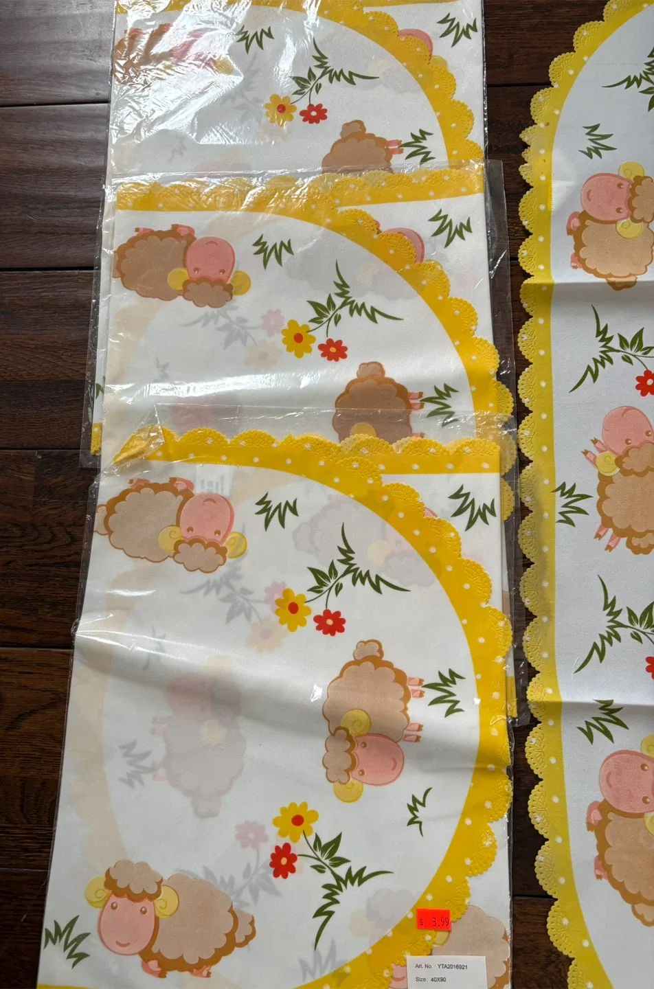 Easter/Spring Placemats & Table Runner Set image indicator(5)