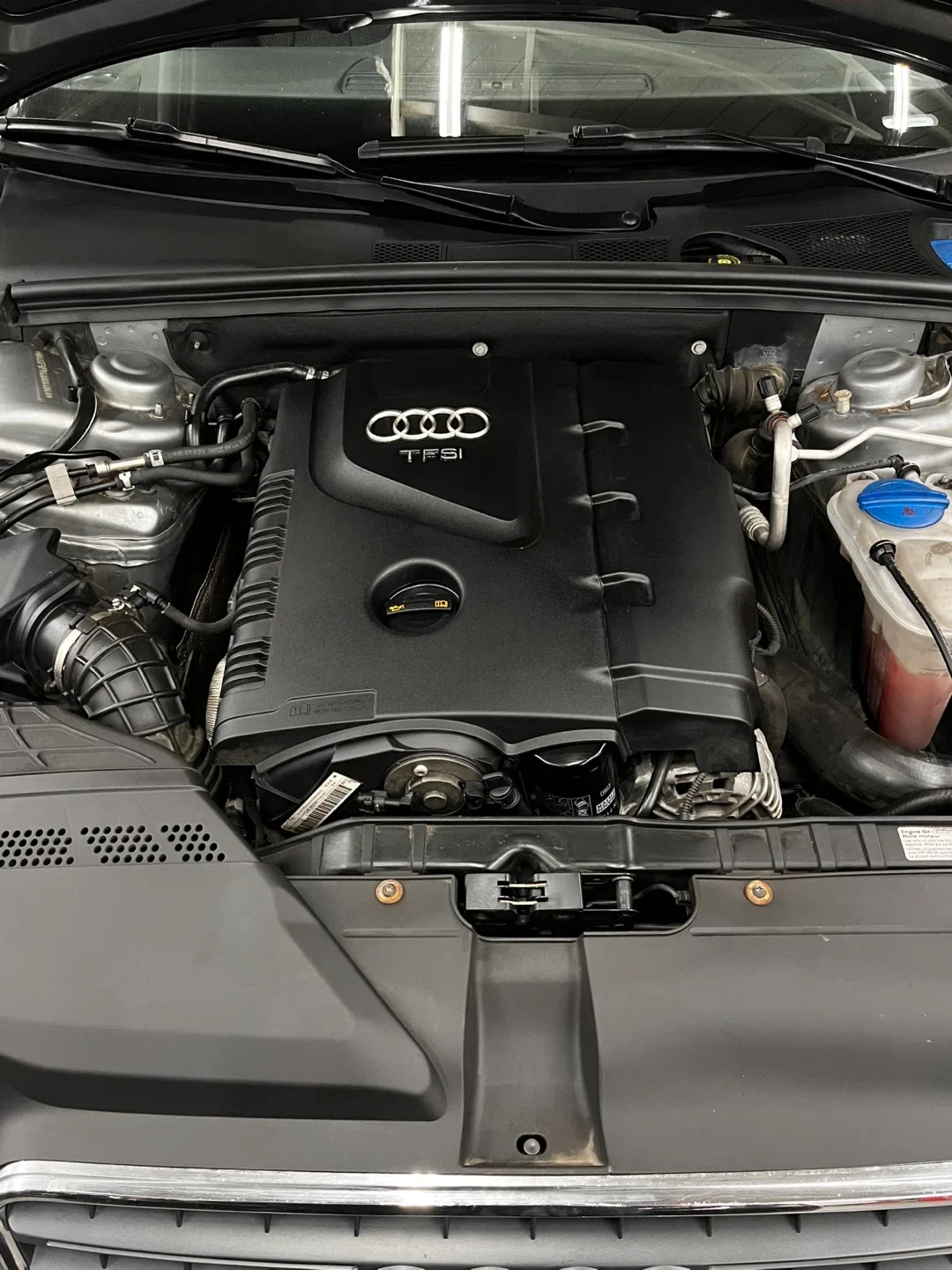 Audi A5 Coupe image indicator(2)