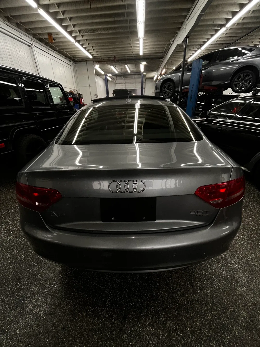 Audi A5 Coupe image indicator(7)