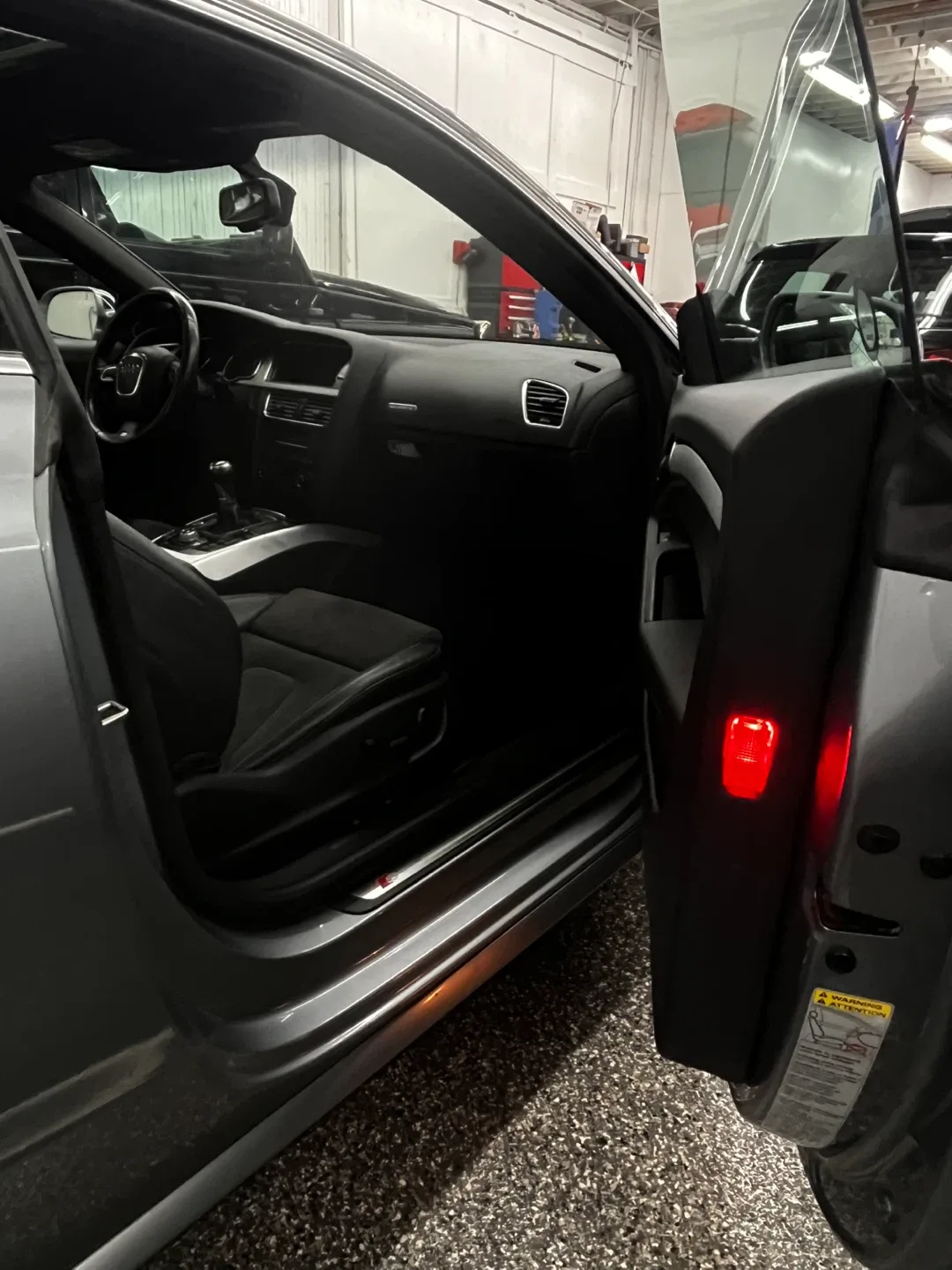 Audi A5 Coupe image indicator(10)