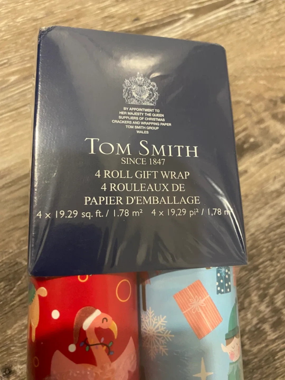 Tom Smith 4 Roll Gift Wrap - New image indicator(5)