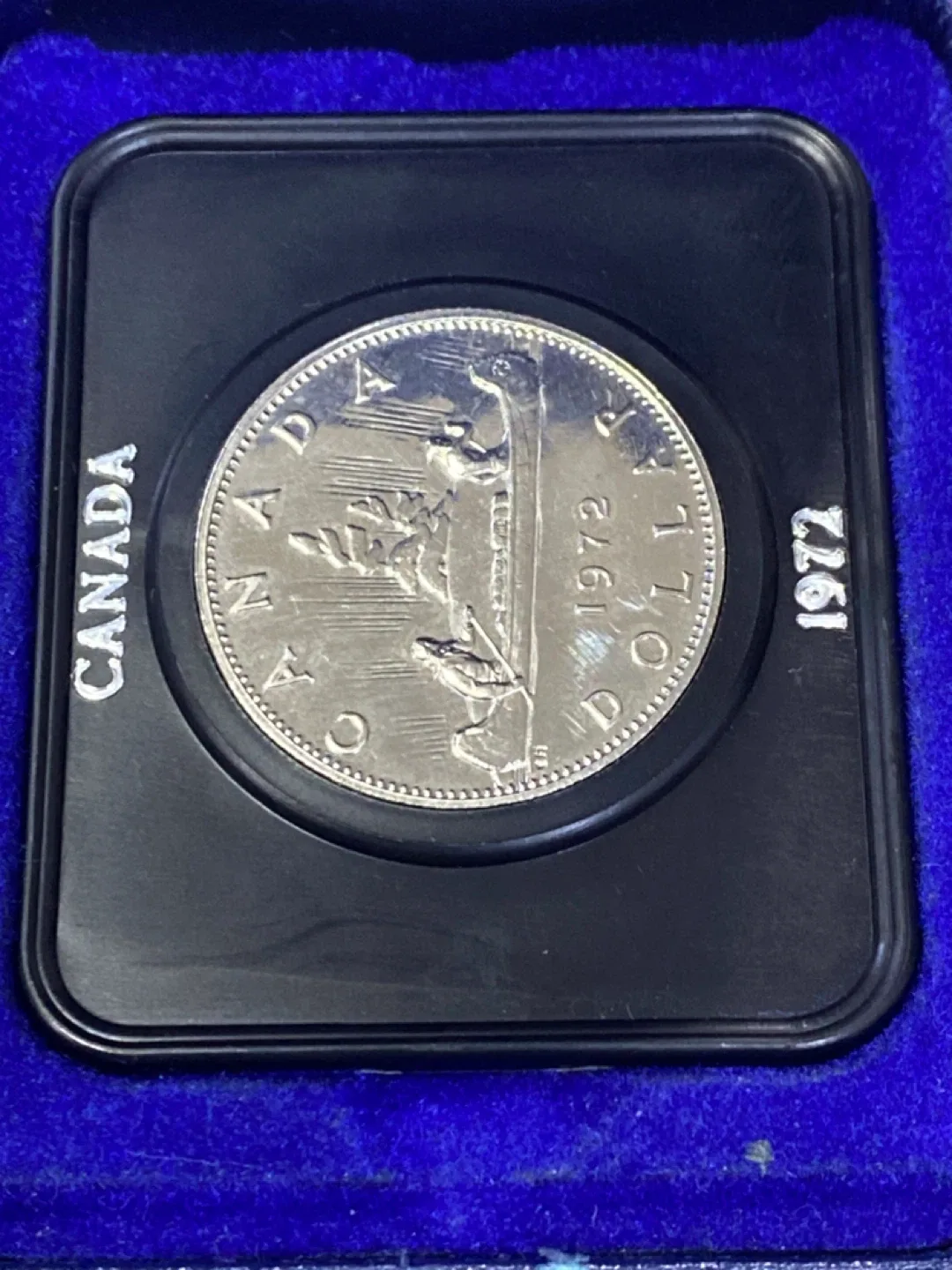 1972 Canadian Silver Dollar Coin image indicator(3)