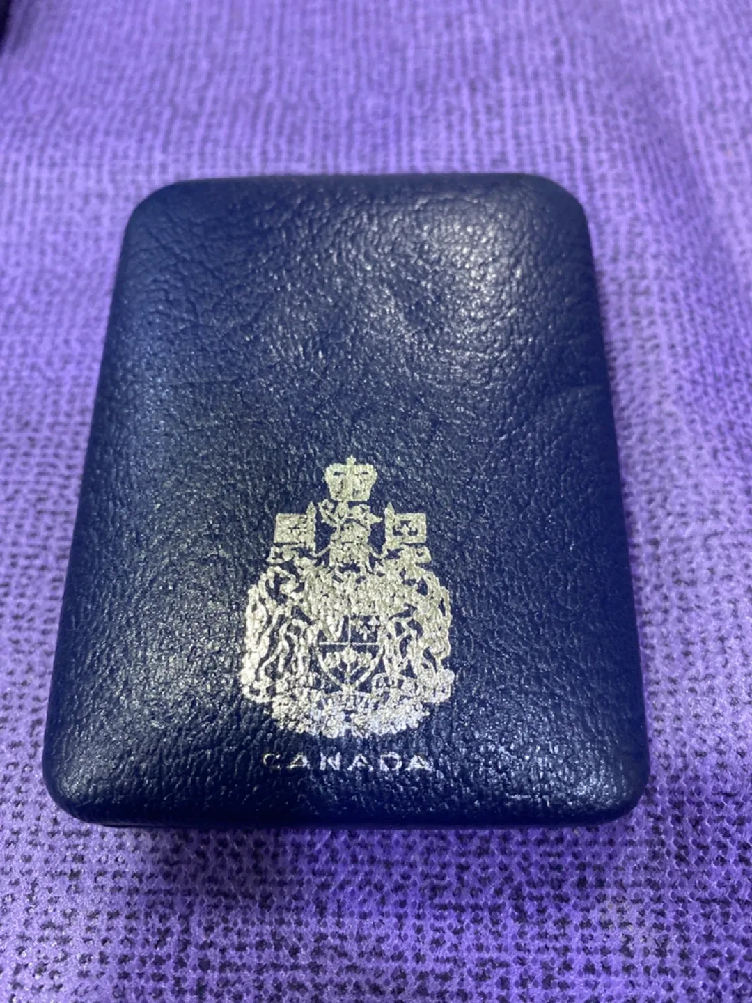 1972 Canadian Silver Dollar Coin image indicator(6)