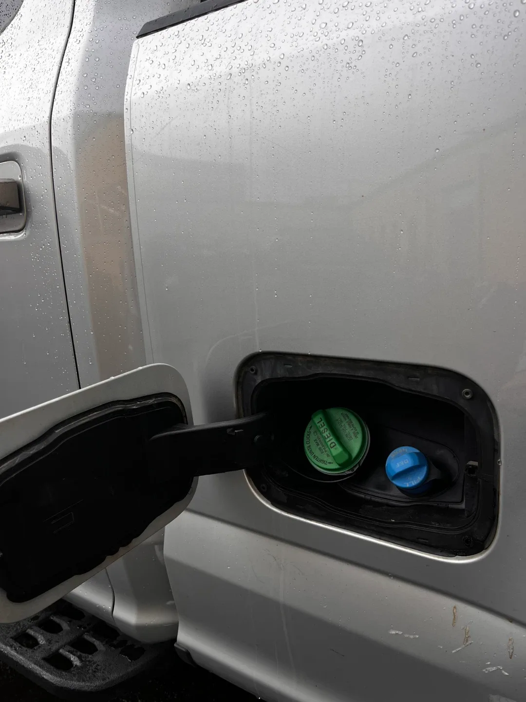 Ford Super Duty Truck image indicator(10)