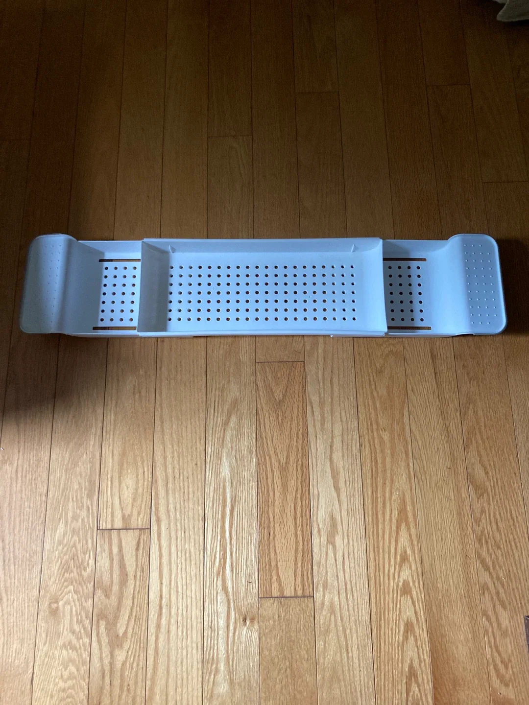 White Adjustable Bathtub Tray image indicator(2)