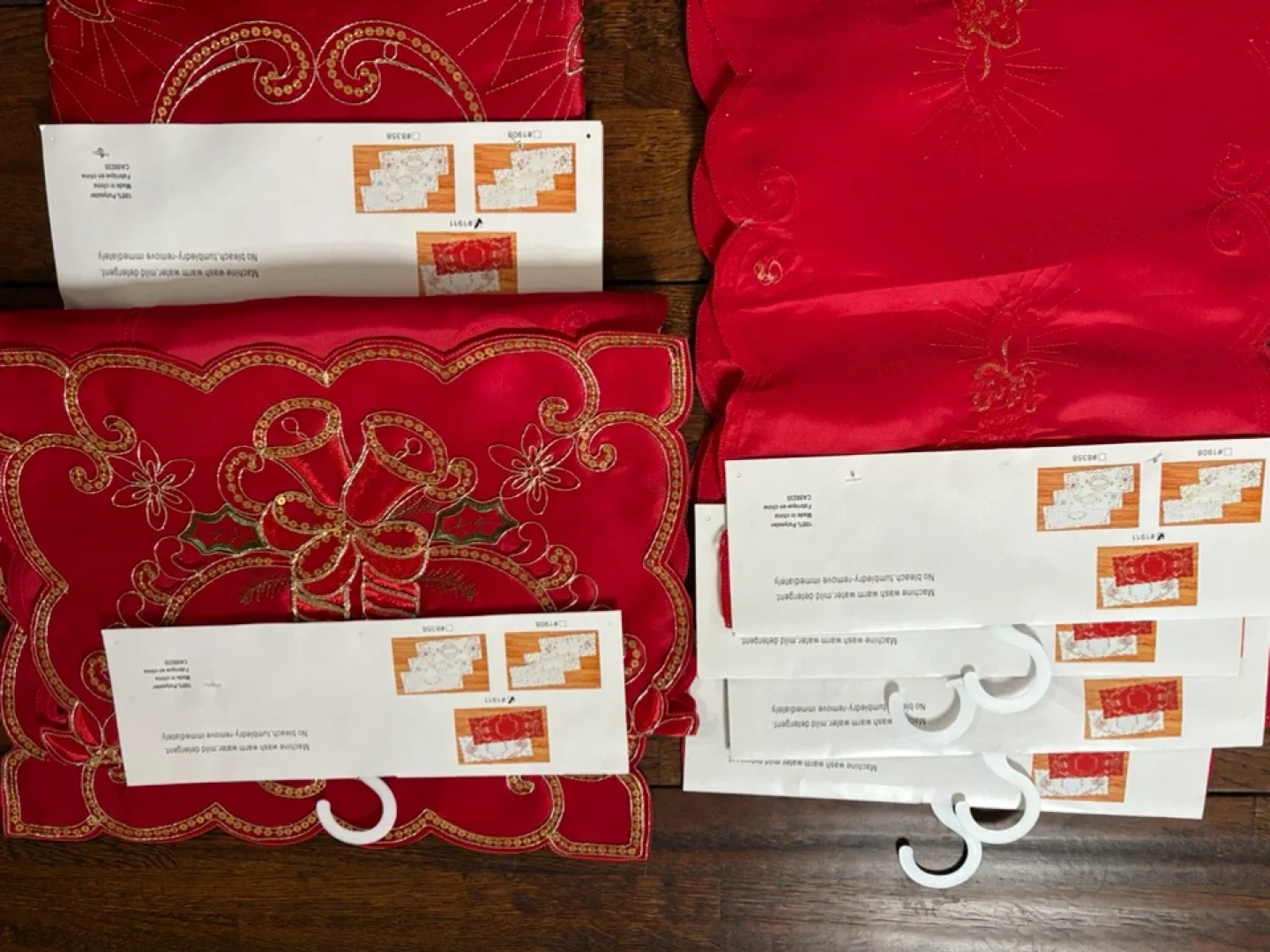 Red & white/Gold Christmas Collection - Assorted Sizes image indicator(5)