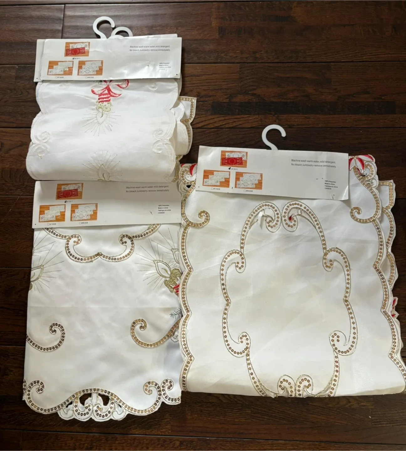 Red & white/Gold Christmas Collection - Assorted Sizes image indicator(10)