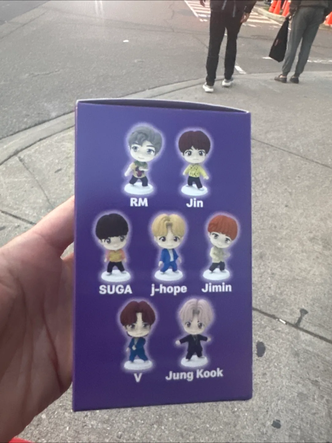 McDonald's BTS TinyTAN Figure Set - New in Box! image indicator(2)