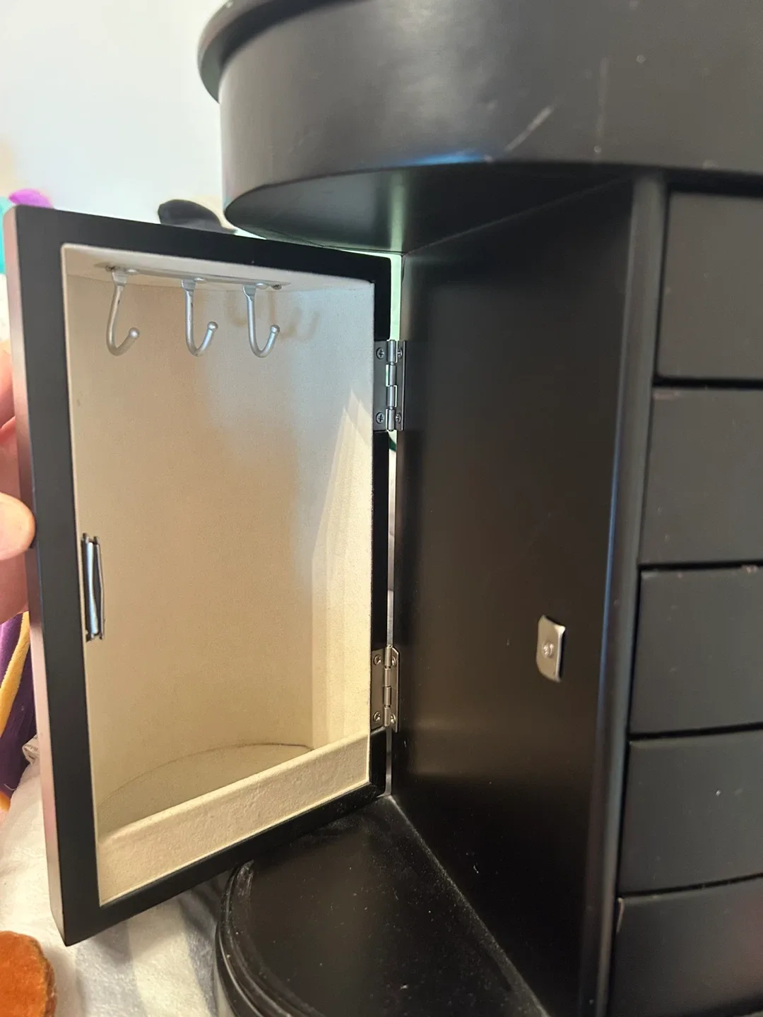 Black Jewellery Box with Mirror image indicator(3)