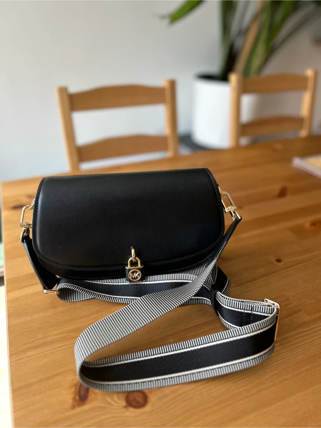 Michael Kors Black Crossbody Bag thumbnail
