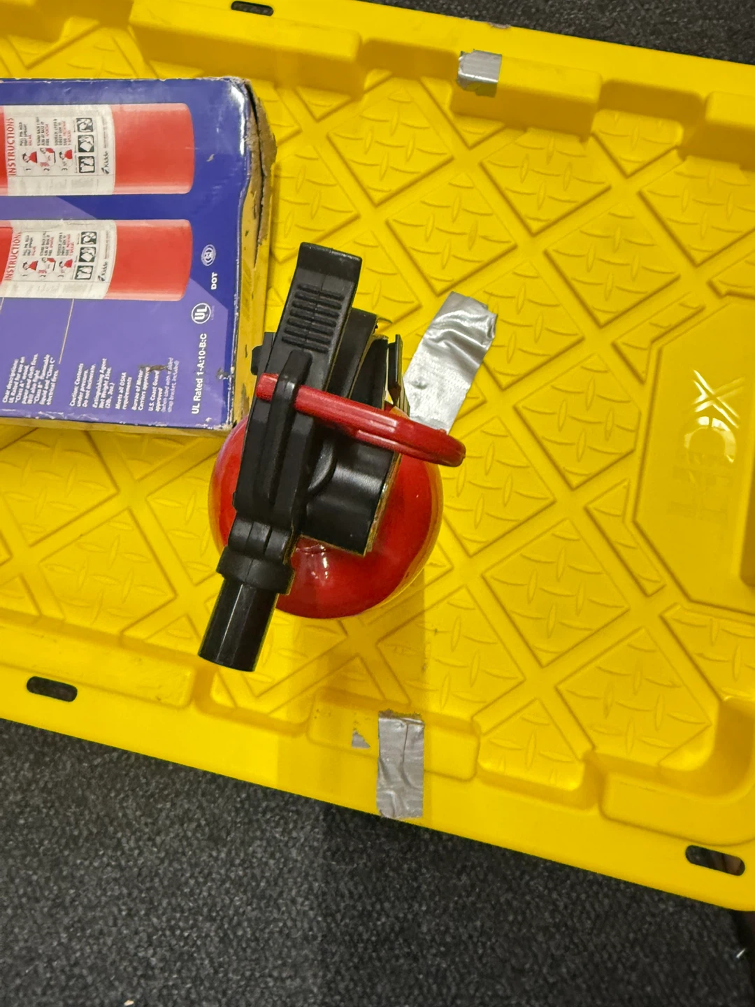 Kidde Fire Extinguisher - photo 2