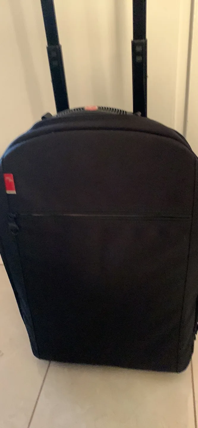 Black Wheeled Rolling bag image indicator(2)