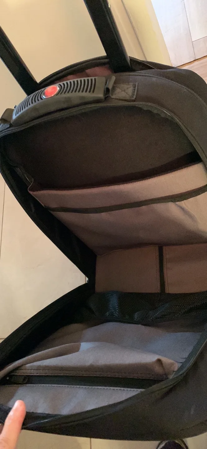 Black Wheeled Rolling bag image indicator(4)