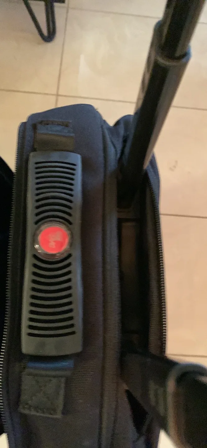 Black Wheeled Rolling bag image indicator(6)