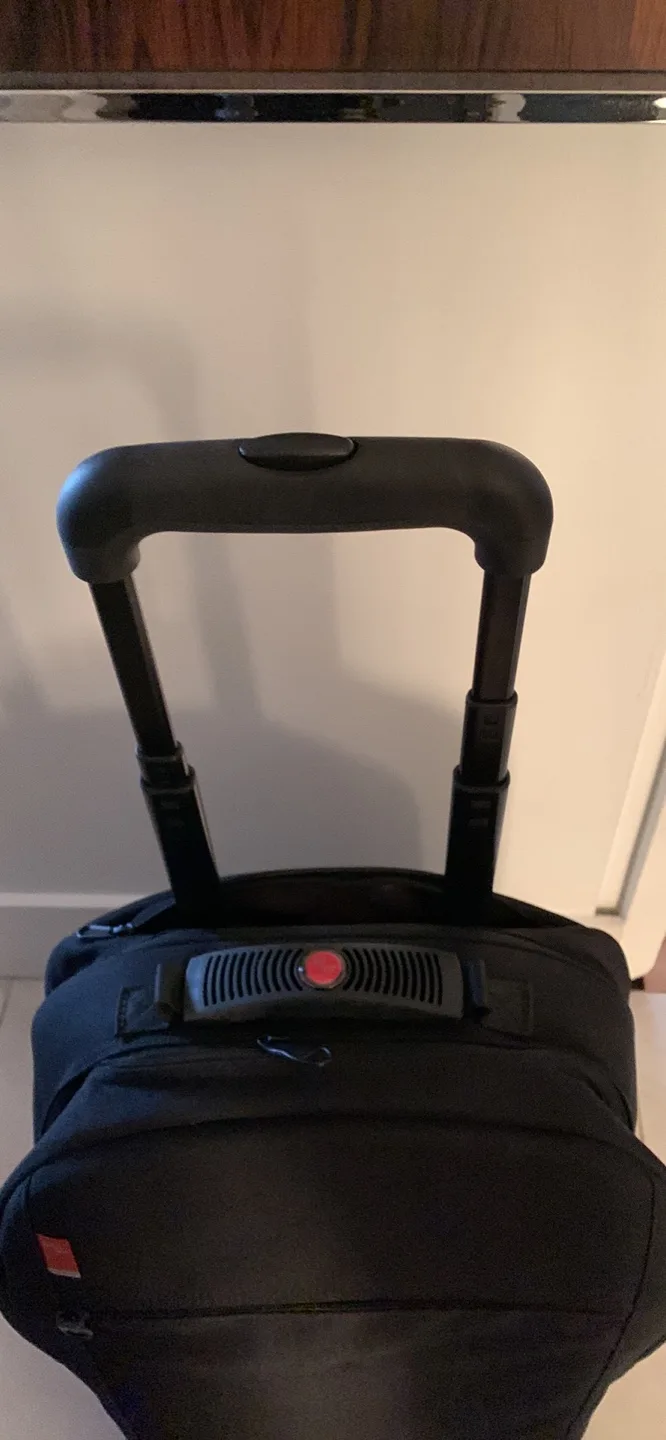 Black Wheeled Rolling bag image indicator(8)