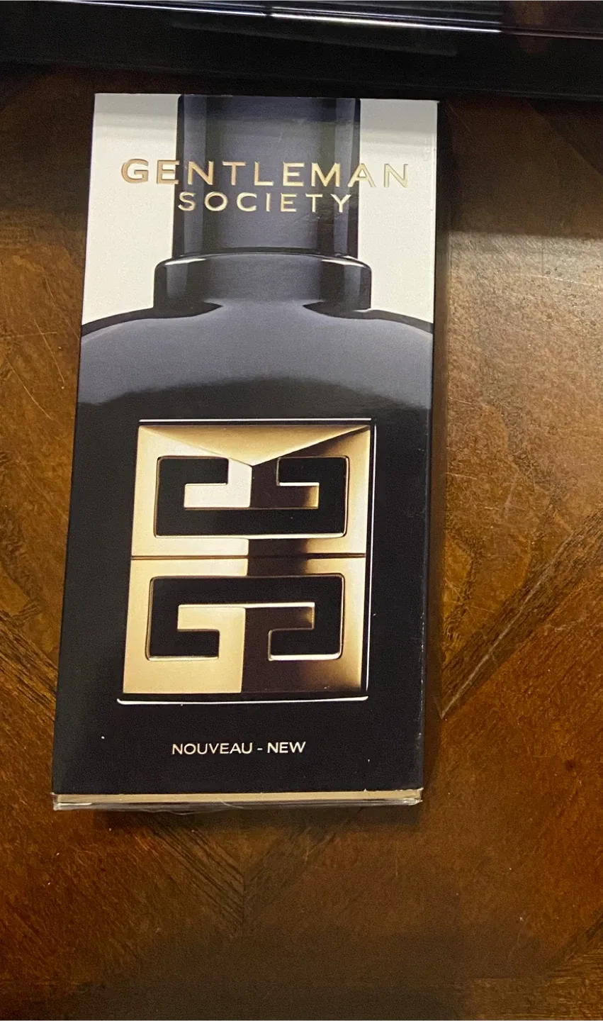 New Givenchy Gentleman Society Perfume thumbnail