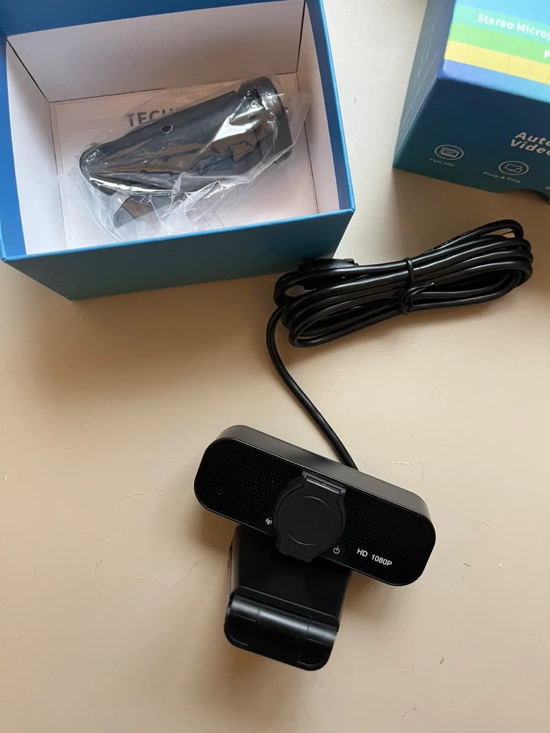 AutoFocus HD Video Webcam - Brand New! image indicator(2)