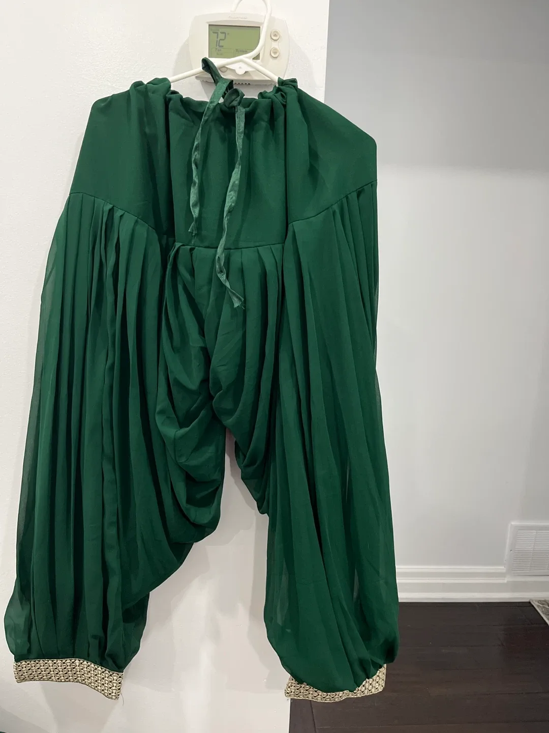 Green Shalwar Kameez Suit image indicator(2)