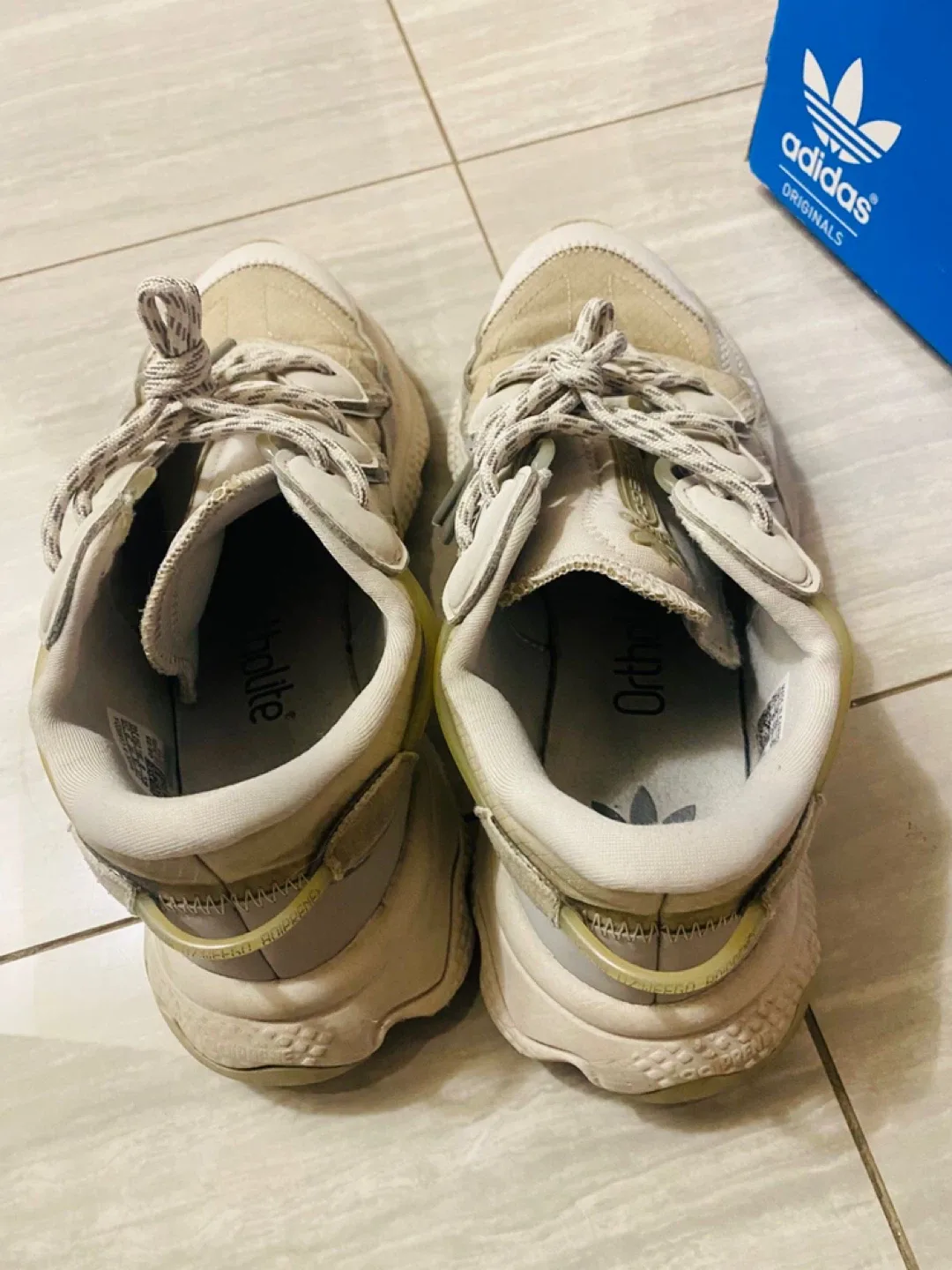 Adidas Ozweego Beige, Size 6.5 image indicator(3)