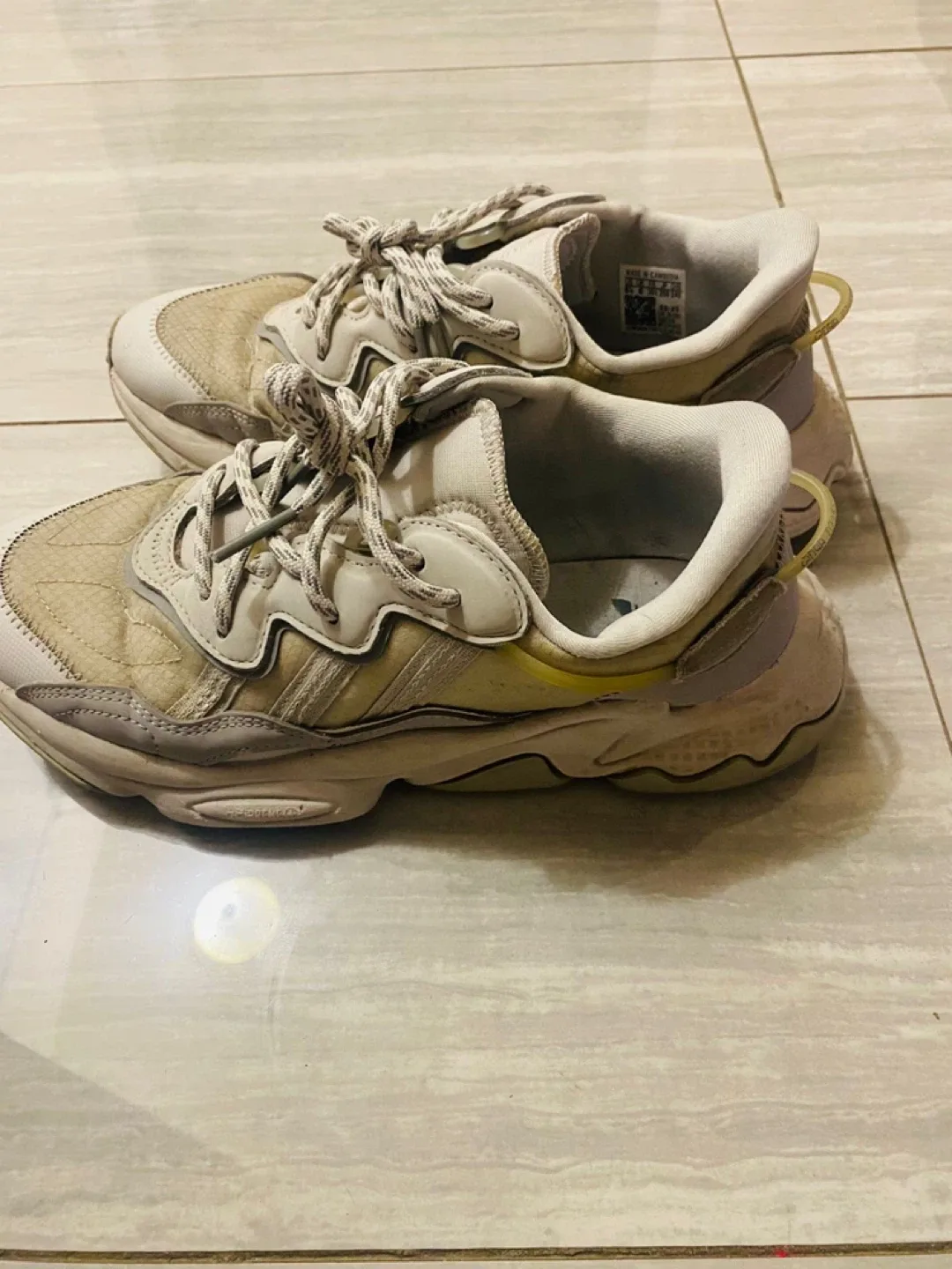 Adidas Ozweego Beige, Size 6.5 image indicator(2)