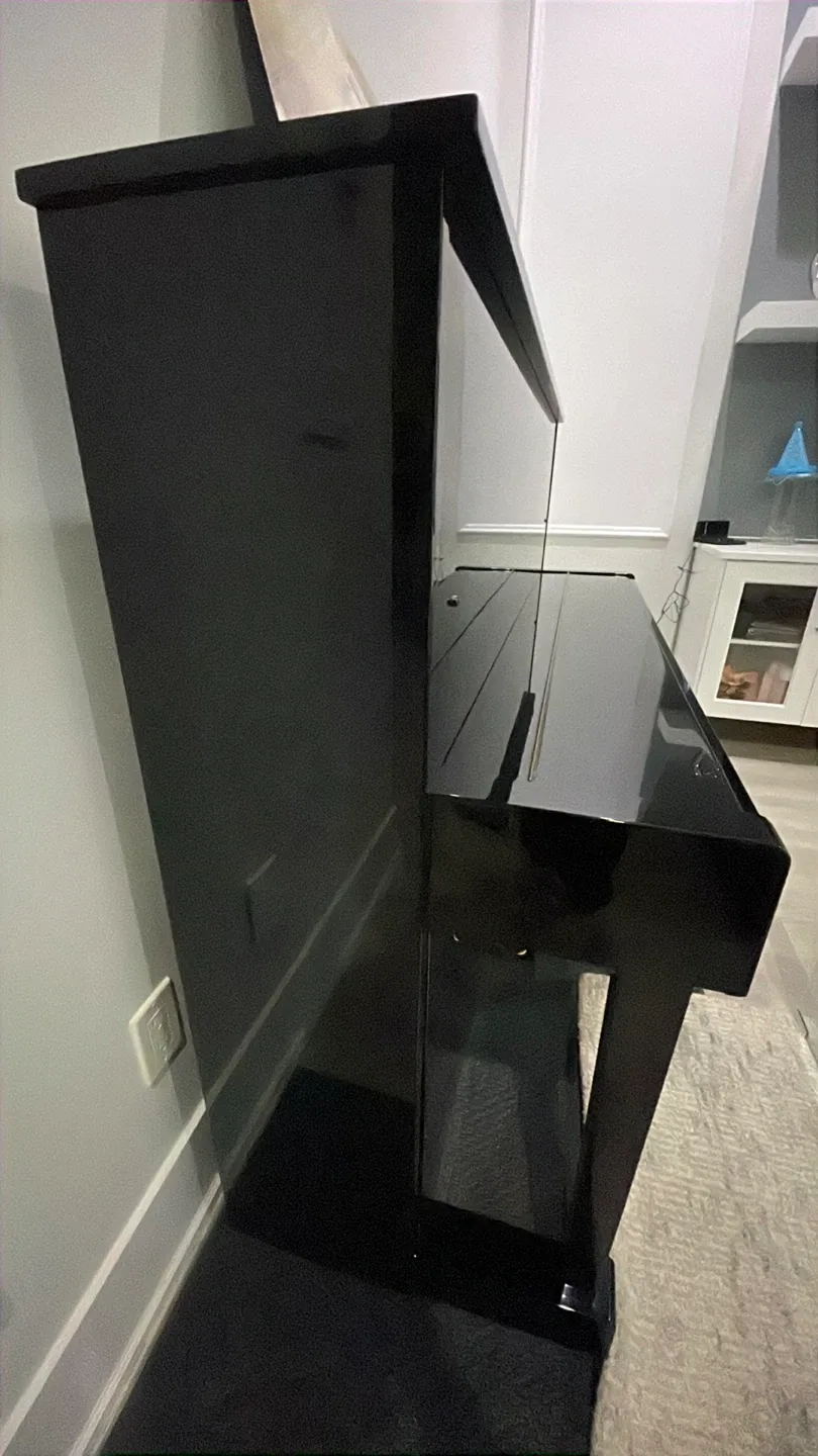 Kawai Upright Piano with Bench - Black image indicator(2)